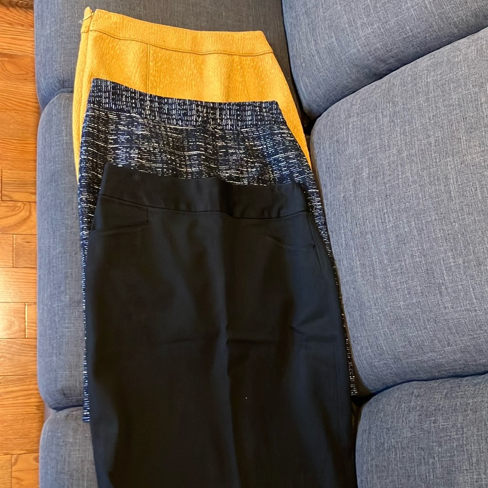 Lot of 3 Banana Republic High-waisted Pencil Skirts Size 4 Tweed Black Mustard